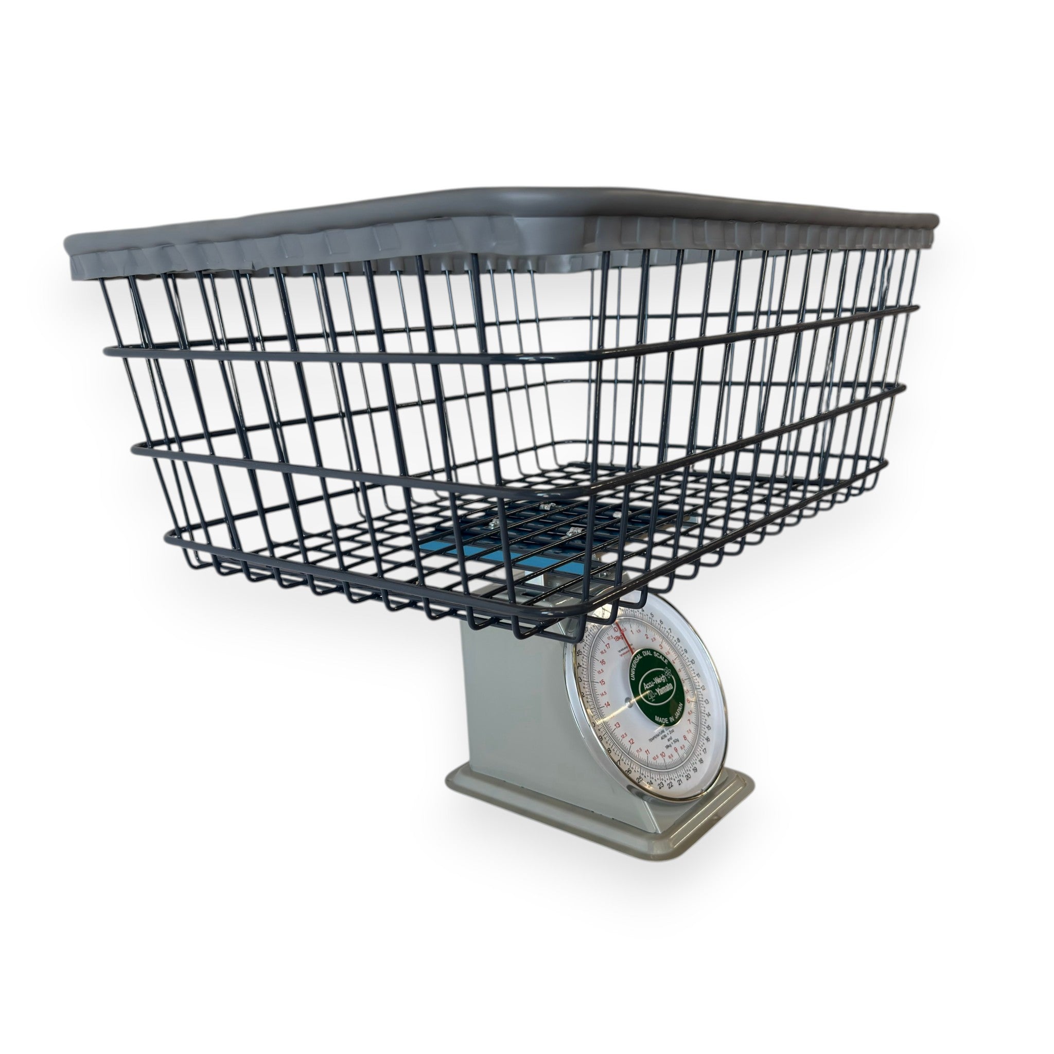 Coin op basket scale for laundromat